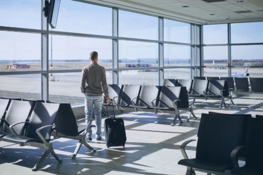 Sala de espera de un aeropuerto